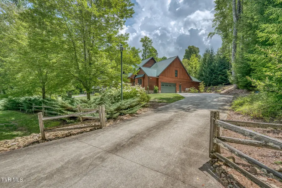 275 Settlers Secret, Mountain City, TN 37683 - Image #3