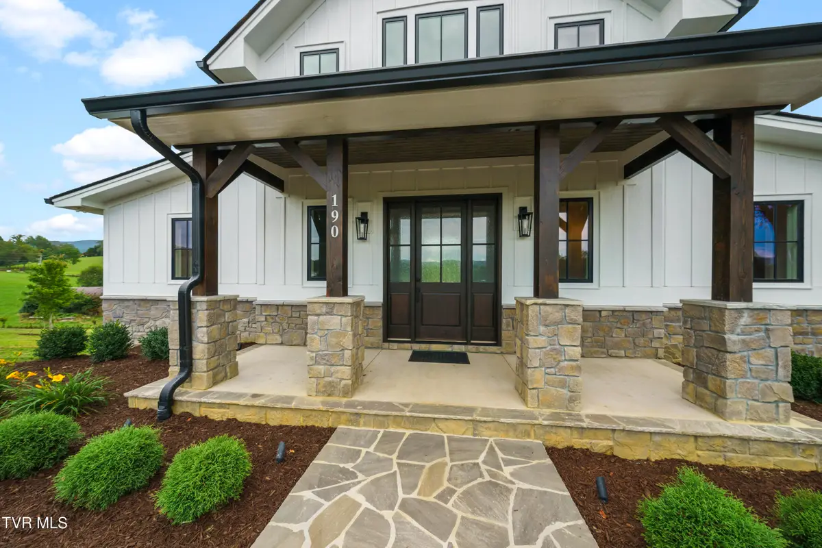 190 Farmhouse Village Trail, Butler, TN 37640 - Image #1