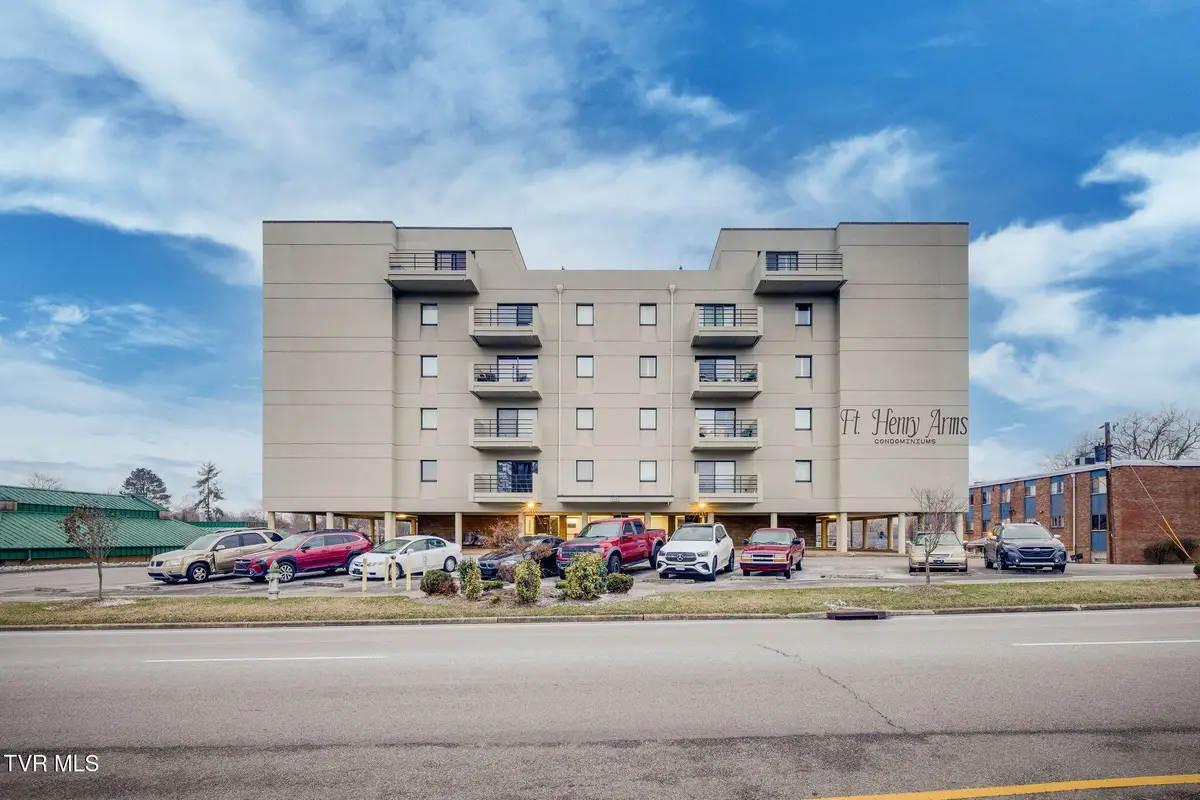 1585 Fort Henry Drive #P-D, Kingsport, TN 37664 - Image #1