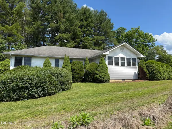 318 Pinecrest Street, Mountain City, TN 37683