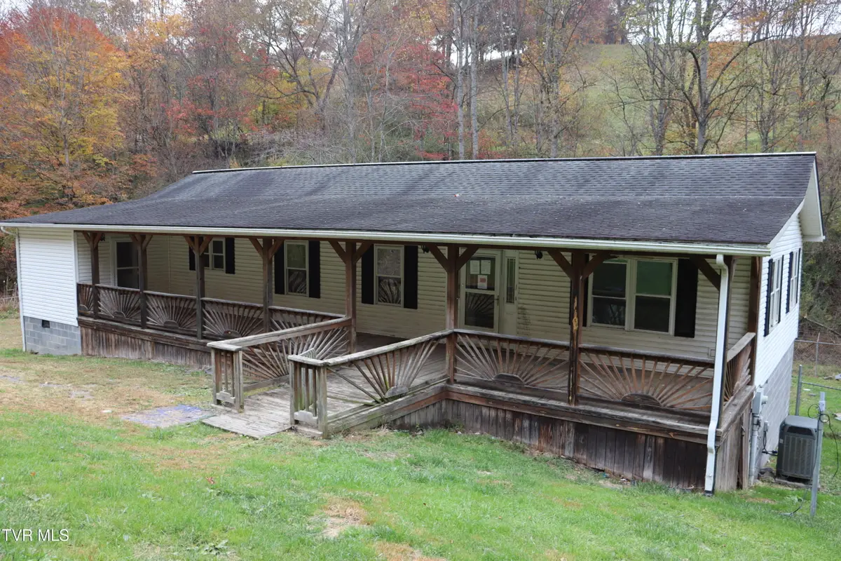 508 Ventura Road, Clintwood, VA 24228 - Image #1