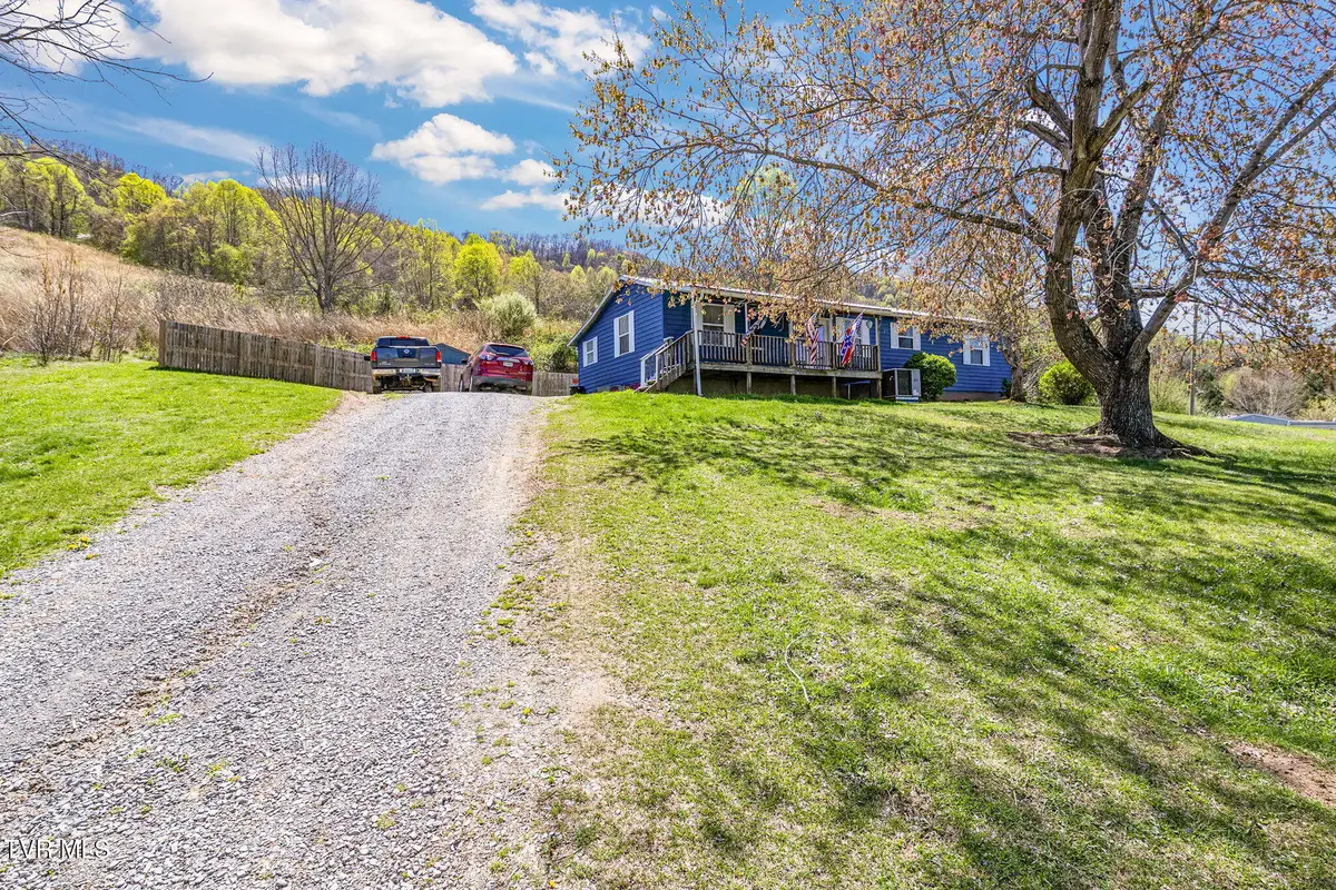 10955 Middle Wallens Creek Road, Jonesville, VA 24263 - Image #1
