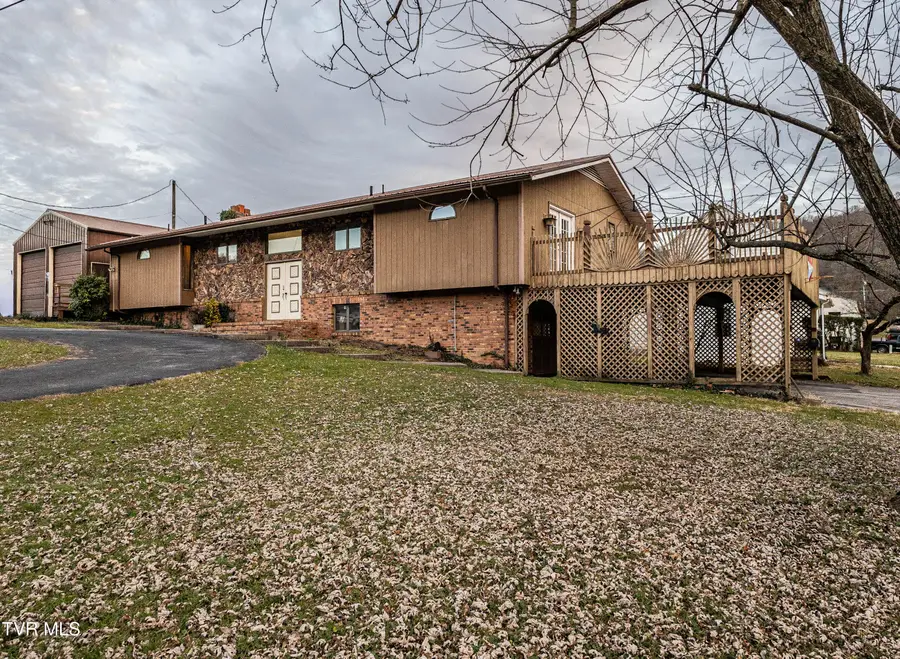 316 West Shawnee Avenue, Big Stone Gap, VA 24219 - Image #3