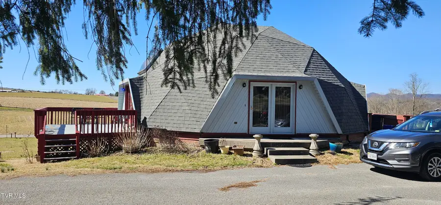 141 Clyde Ellis Drive, Pennington Gap, VA 24277 - Image #2