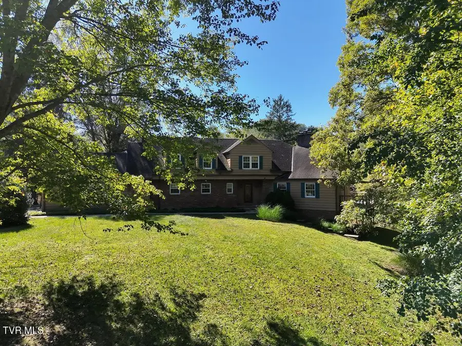 279 Alfalfa Field, Cedar Bluff, VA 24609 - Image #2