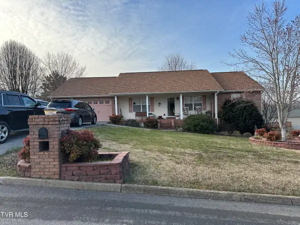 1659 Jasmine Trail, Sevierville, TN 37862