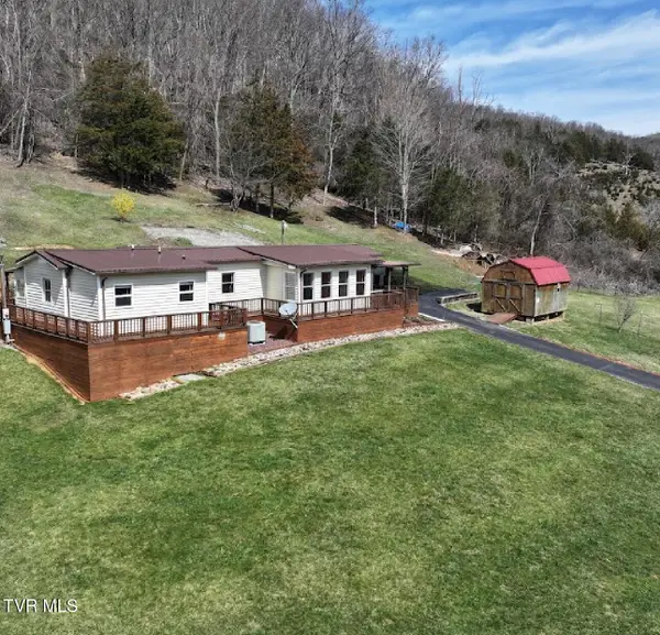 839 Corn Valley Road, Honaker, VA 24260