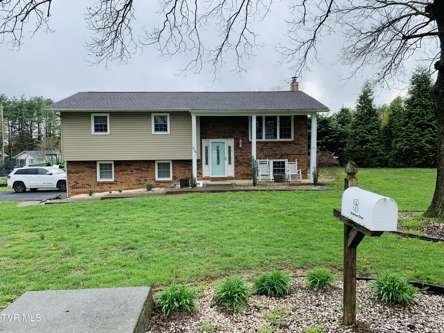 324 Bellehaven Drive, Bristol, VA 24201 - Image #2