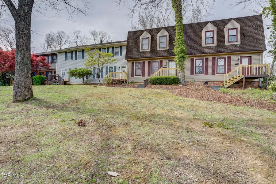 2205 Greenbriar Circle #4, Johnson City, TN 37601 - #3