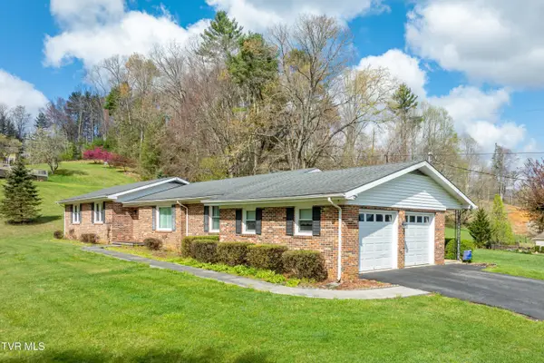 394 Cedar Street, Mountain City, TN 37683