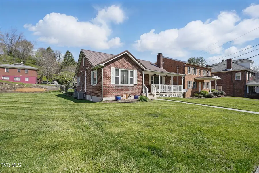 1124 Northwest Virginia Avenue, Norton, VA 24273 - Image #3