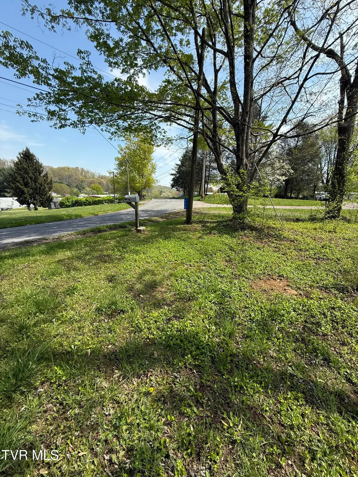 116 Tranbarger Road, Mount Carmel, TN 37645 - Image #1