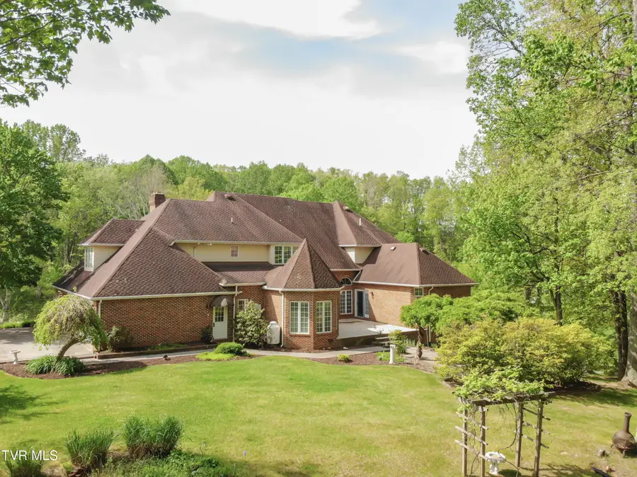 4 Sunset Drive, Lebanon, VA 24266 - Image #2