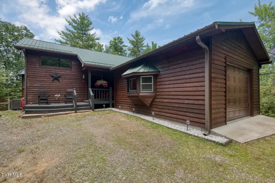 140 Apache Trail, Mountain City, TN 37683 - Image #2