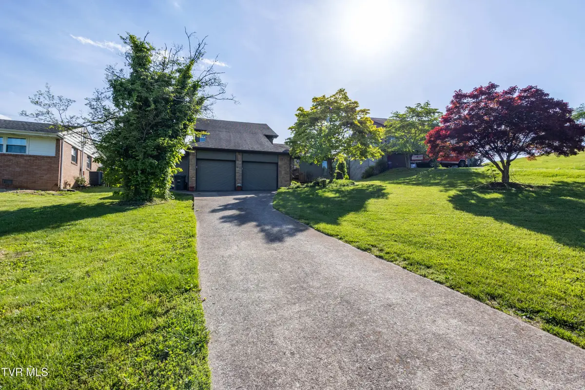 3604 Crest Road, Kingsport, TN 37664 - #1