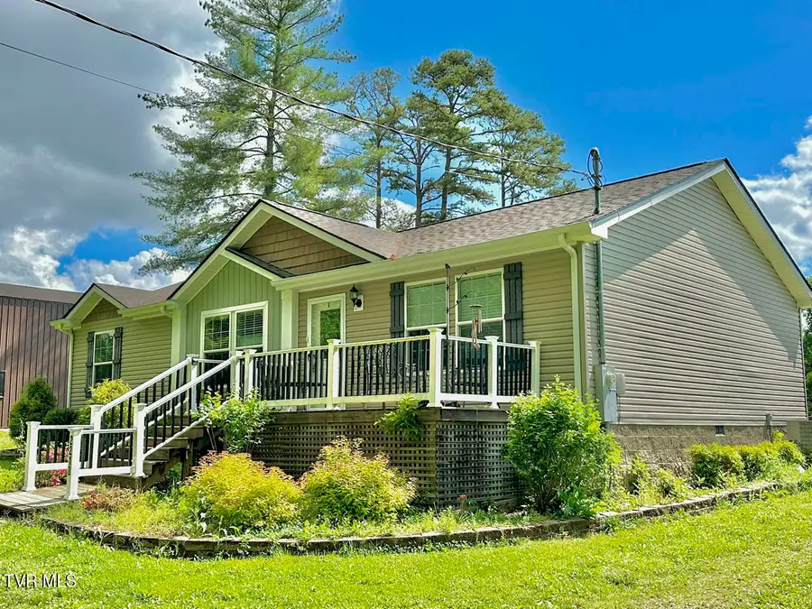 2218 Harvest Lane, Dandridge, TN 37725 - Image #2