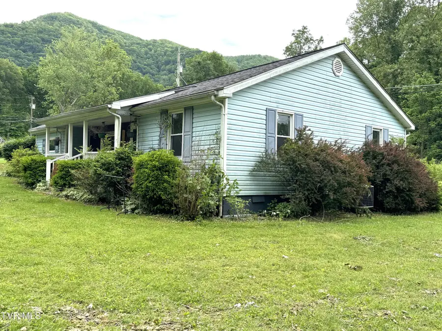 142 Sheryl Turner Road, Big Stone Gap, VA 24219 - Image #3
