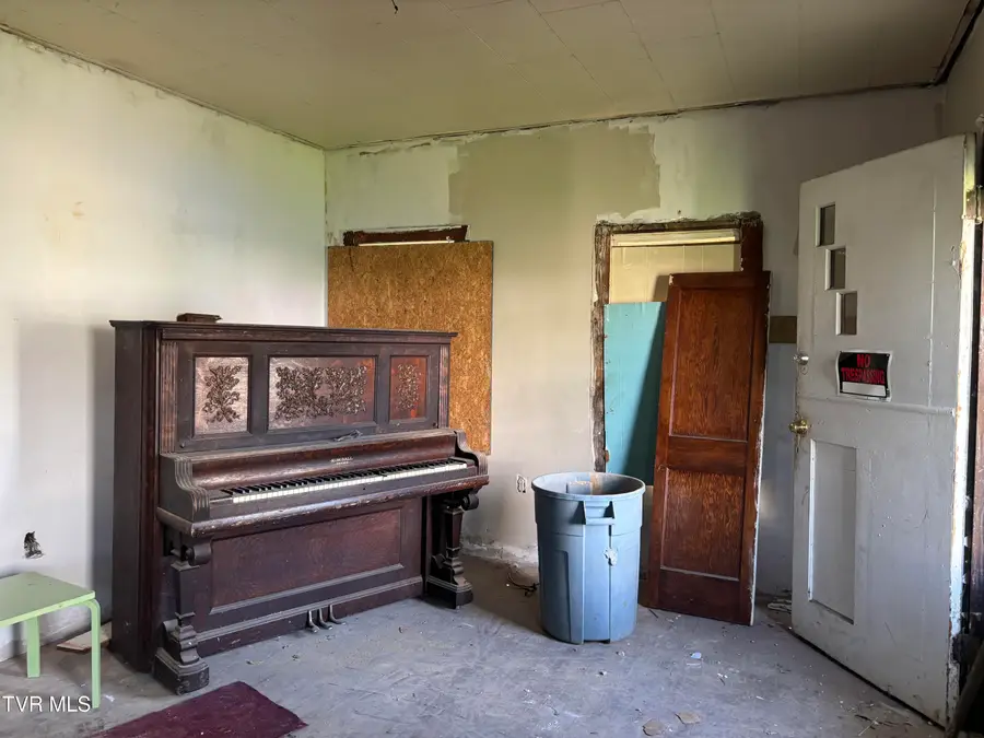 540 Madison Street, Bristol, VA 24201 - Image #2