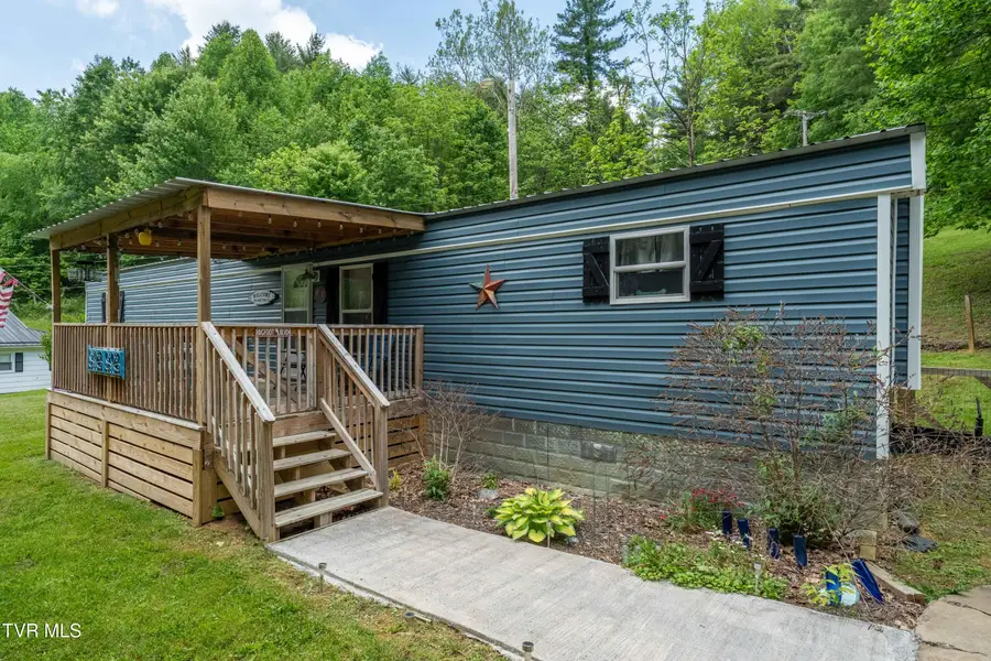 481 Fox Hollow Hollow, Mountain City, TN 37683 - Image #2