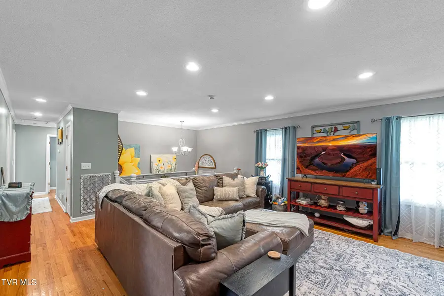 523 Ravenwood Drive, Johnson City, TN 37604 - Image #3