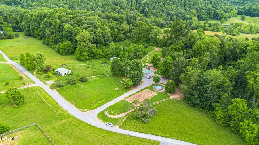 17508 Dreamers Lane, Glade Spring, VA 24340 - Image #2