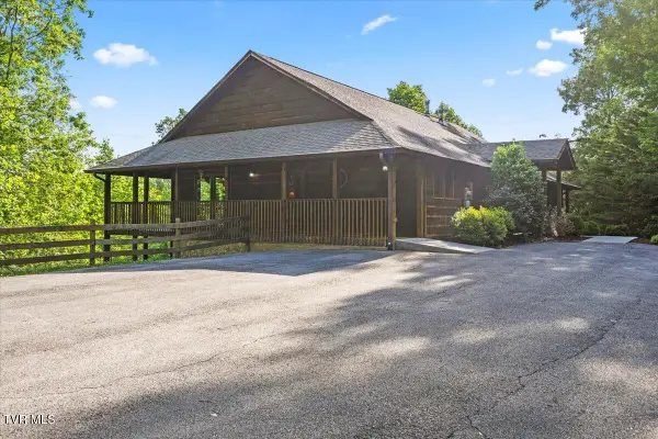 2213 Woodcock Trail, Sevierville, TN 37876