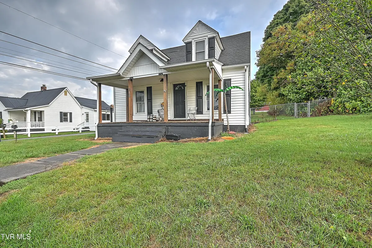 218 West Banner Street, Lebanon, VA 24266 - #1