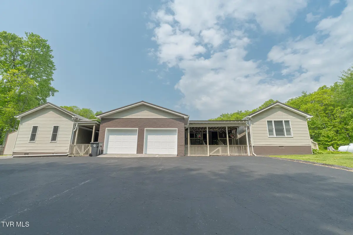 9266 Forest Rd Road, Coeburn, VA 24230 - Image #1