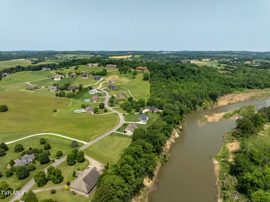 613 Waterstone Circle, Greeneville, TN 37745 - Image #2