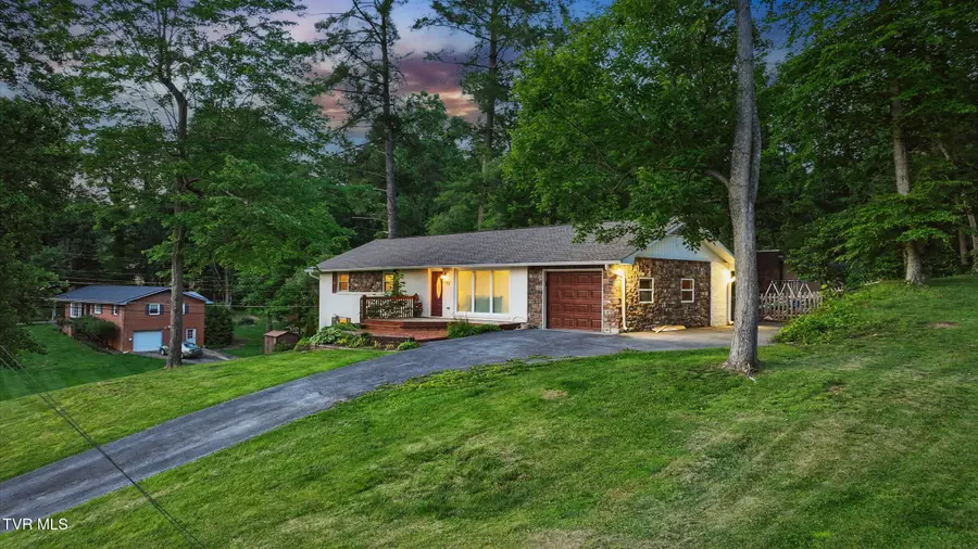 1701 Woodridge Drive, Johnson City, TN 37604 - Image #2