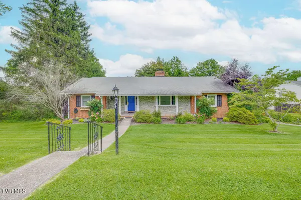 506 East 10th Avenue, Johnson City, TN 37601