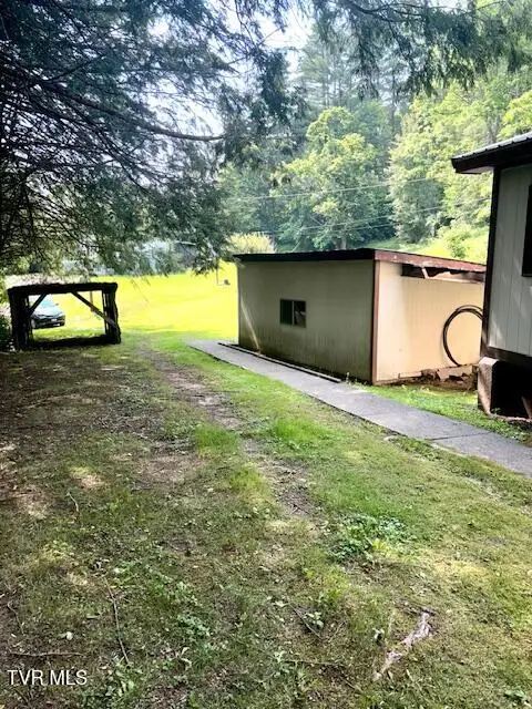 11616 Alfred Cox Road, Pound, VA 24279 - Image #3