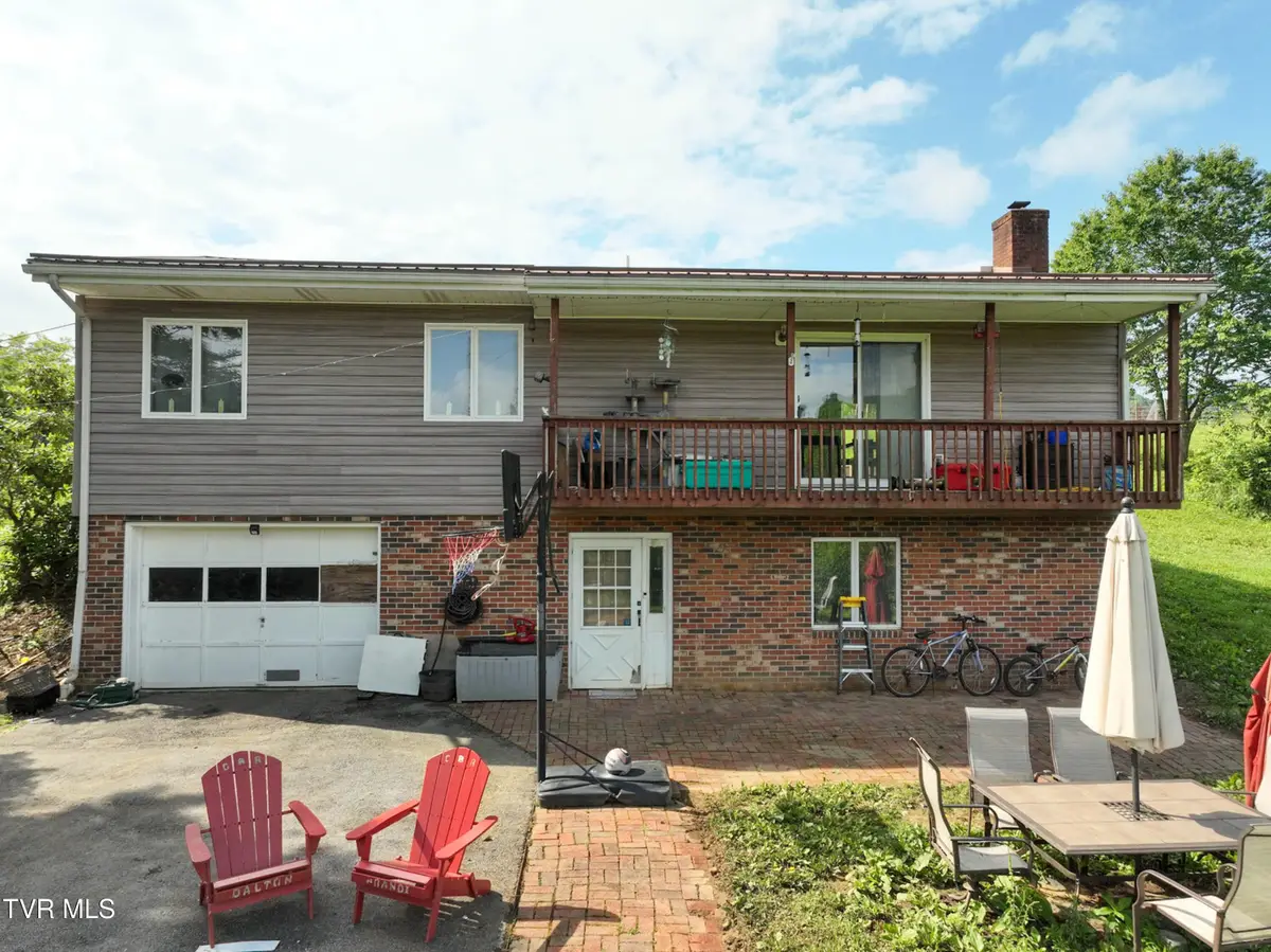 194 Harris Mill Drive, Nickelsville, VA 24271 - Image #1