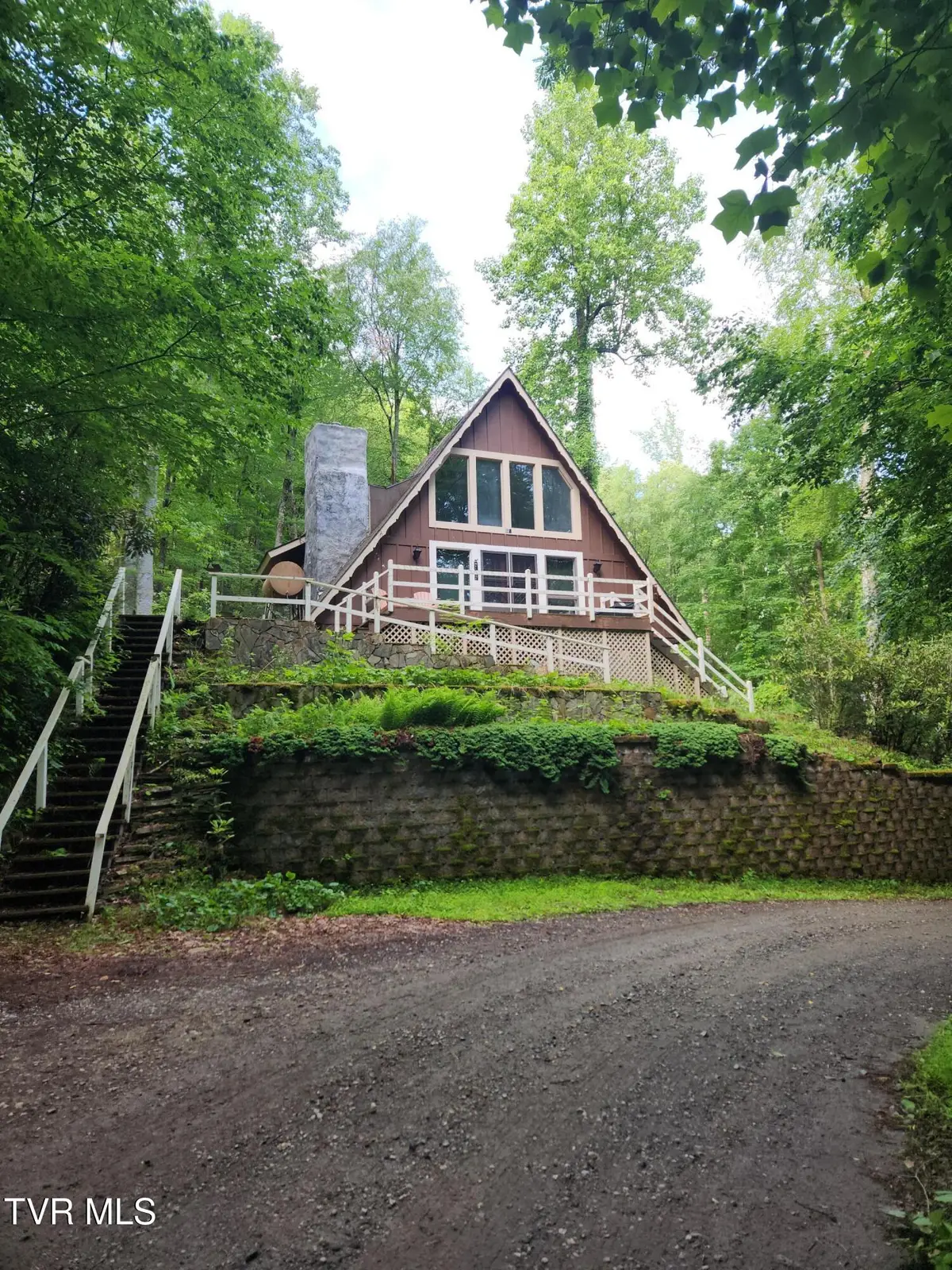 370 Woodland Hills Drive, Elk Park, NC 28622 - Image #1