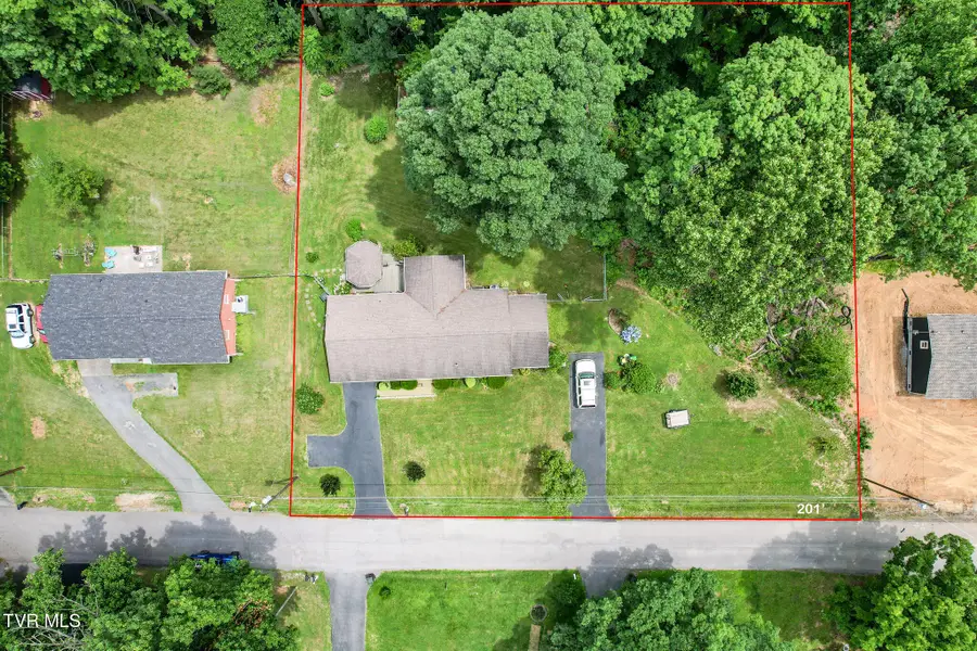 126 Poplar Hill Drive, Johnson City, TN 37604 - Image #2