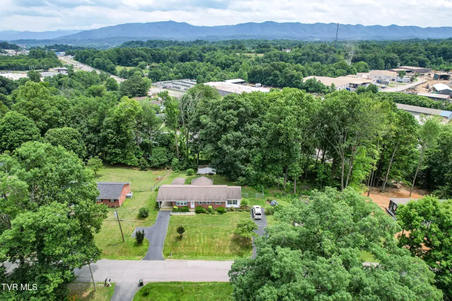 126 Poplar Hill Drive, Johnson City, TN 37604 - Image #3