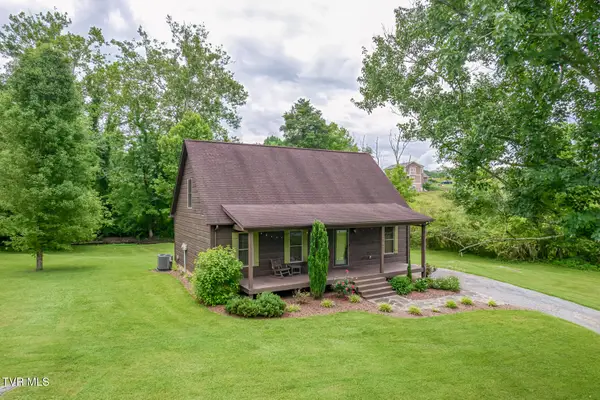 2142 Dave Buck Road, Johnson City, TN 37601