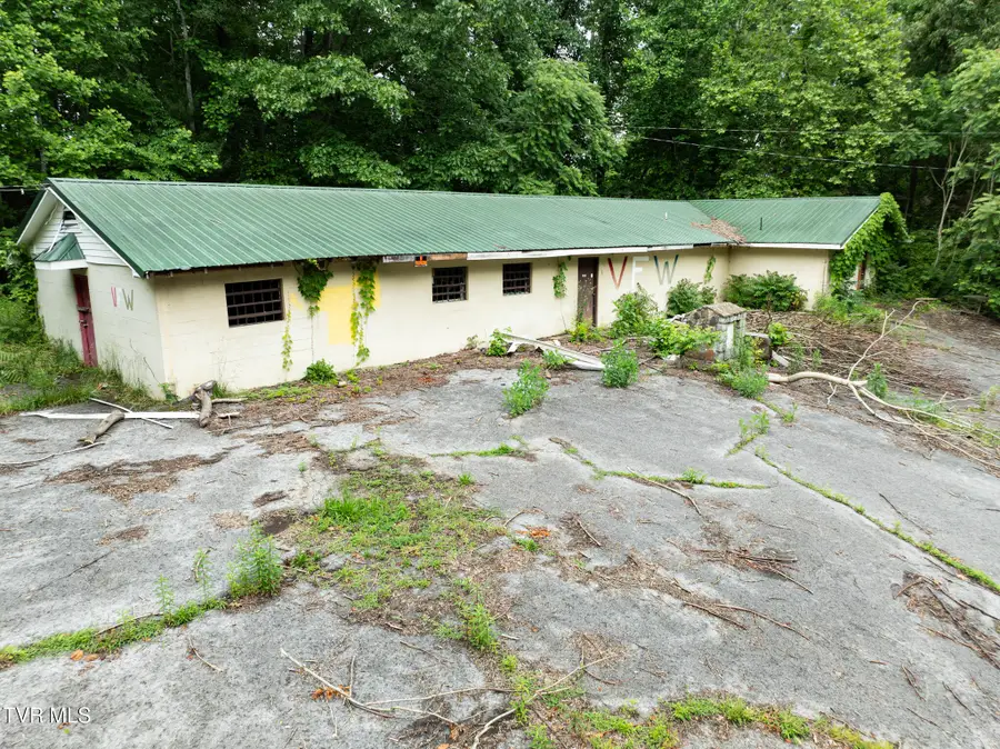 231 Vfw Trail, Pennington Gap, VA 24277 - Image #3