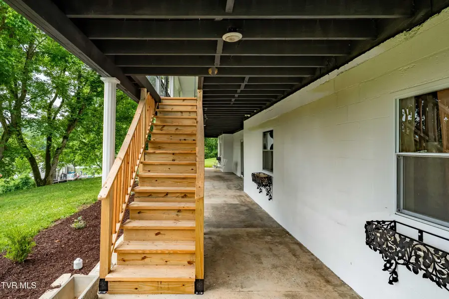 194 Sparks Road, Central, TN 37601 - Image #3