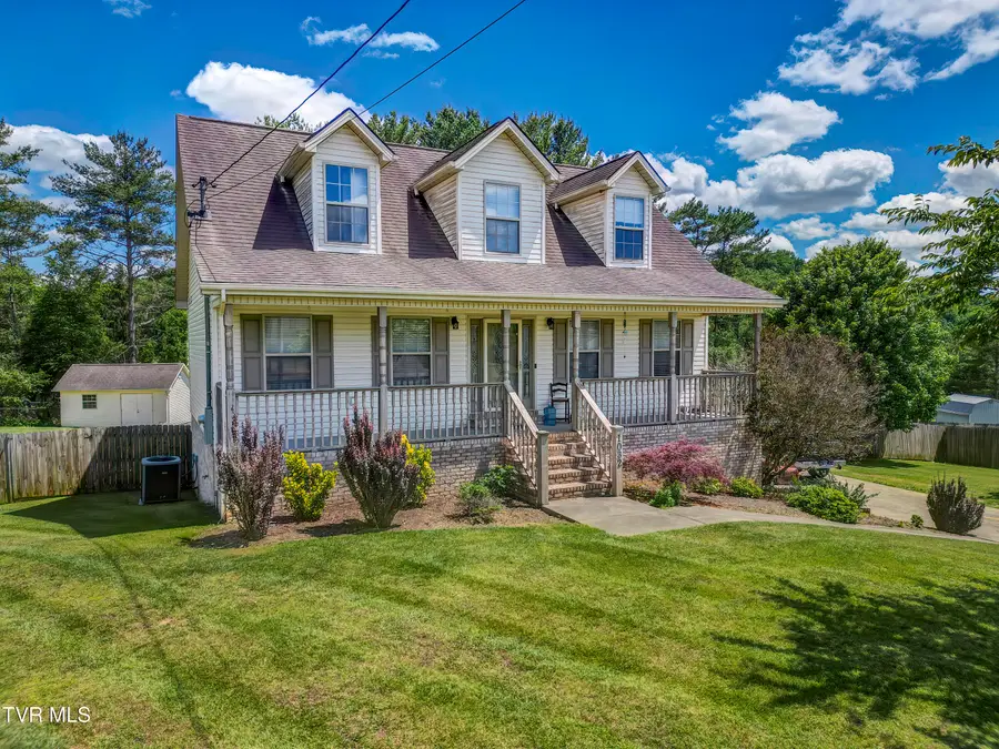 1032 Austin Ridge Court, Piney Flats, TN 37686 - Image #2