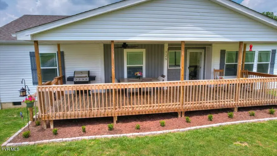 129 Twisted Ridges Road, Elizabethton, TN 37643 - Image #2