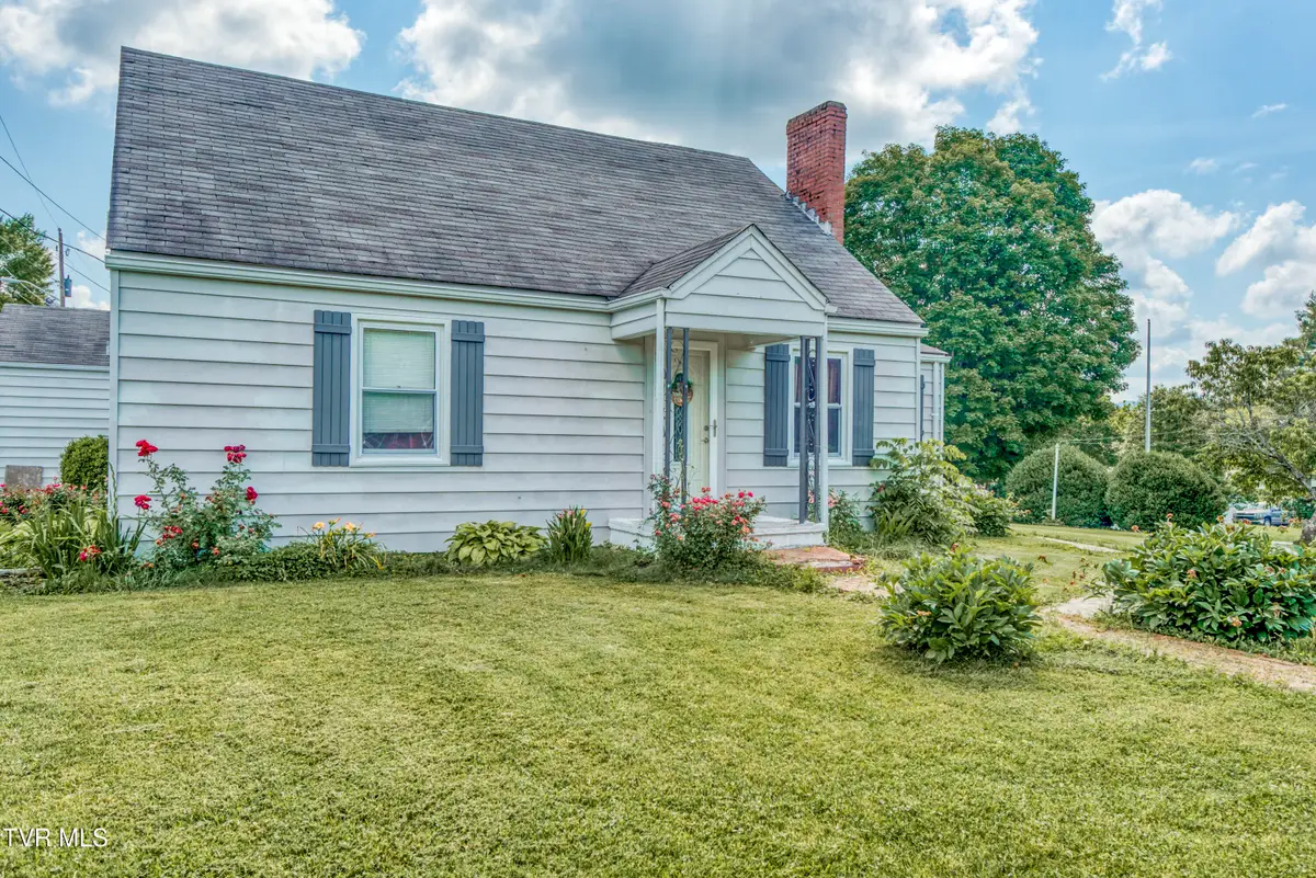 761 Chatham Hill Road, Marion, VA 24354 - Image #1