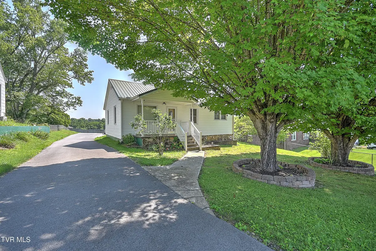 307 Tween Hills Road, Bristol, TN 37620 - Image #1