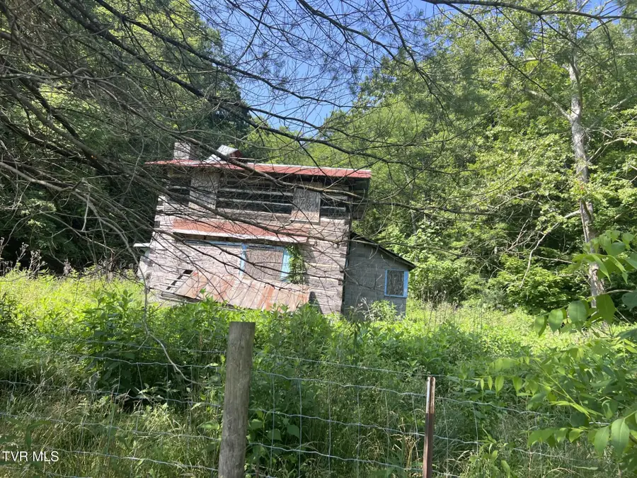 5742 Coeburn Road, Clintwood, VA 24228 - Image #3