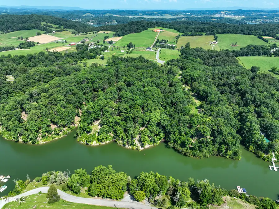 2318 Turkey Ridge Lane, Piney Flats, TN 37686 - Image #2