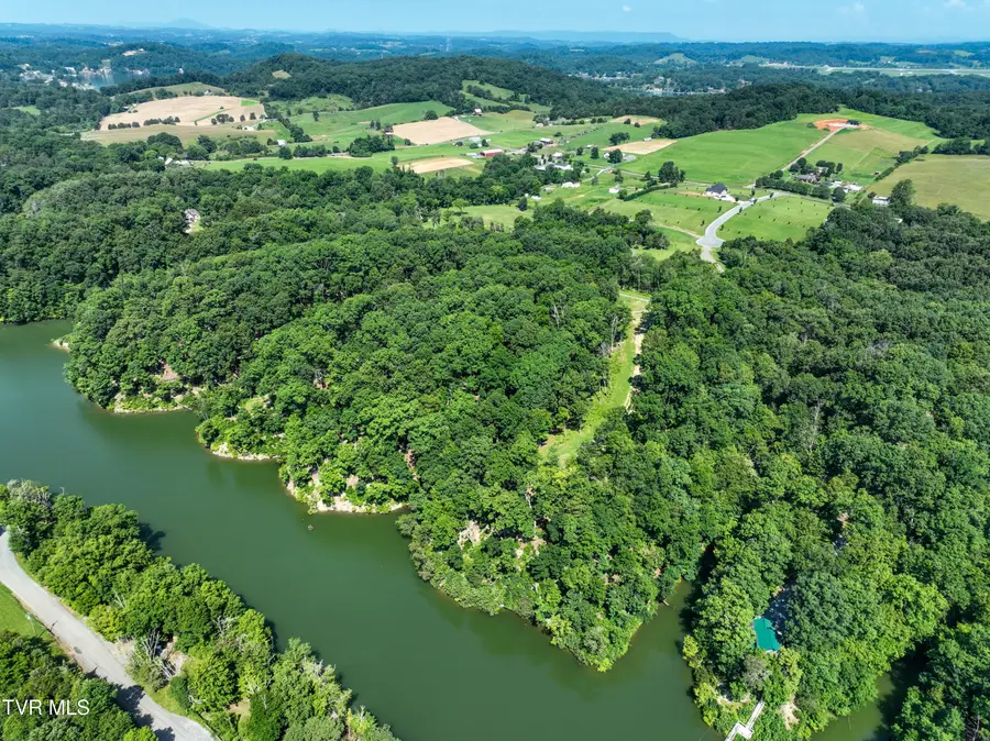 2318 Turkey Ridge Lane, Piney Flats, TN 37686 - Image #3