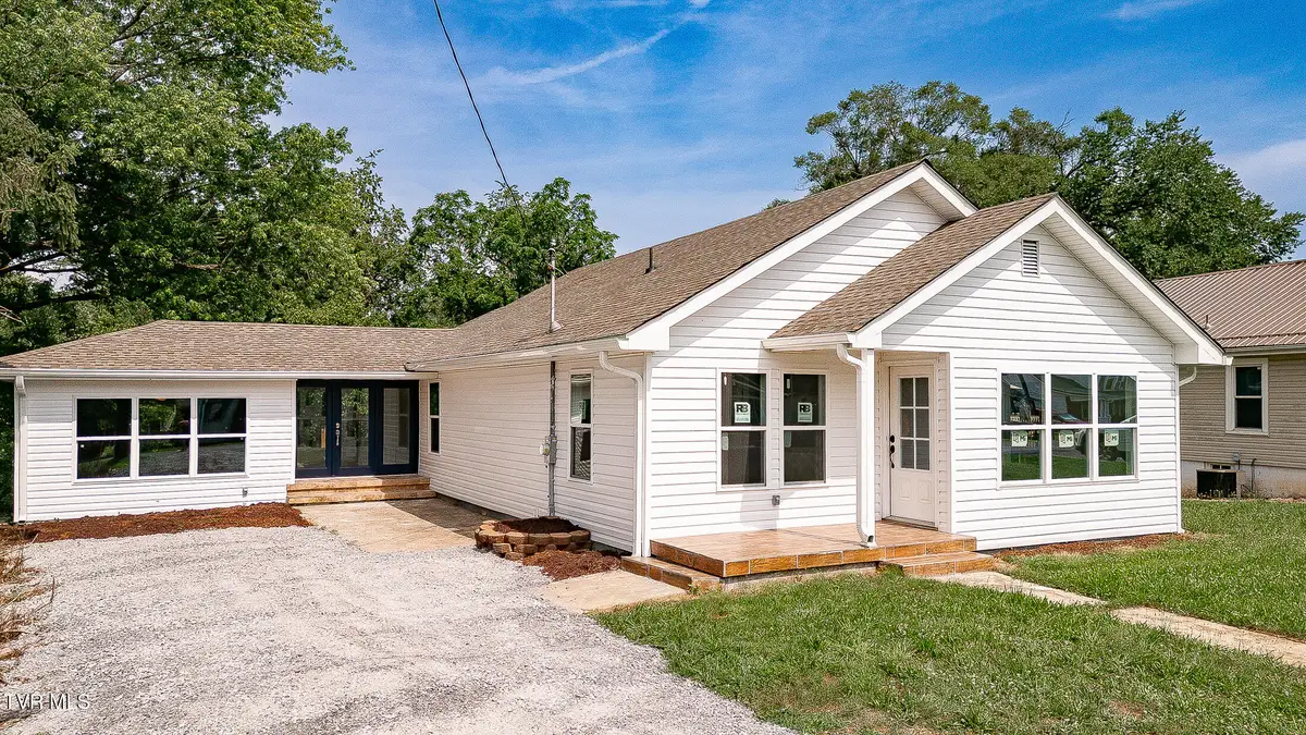 129 Ridgeway Avenue, Church Hill, TN 37642 - Image #1