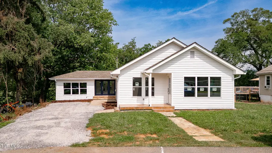 129 Ridgeway Avenue, Church Hill, TN 37642 - Image #3