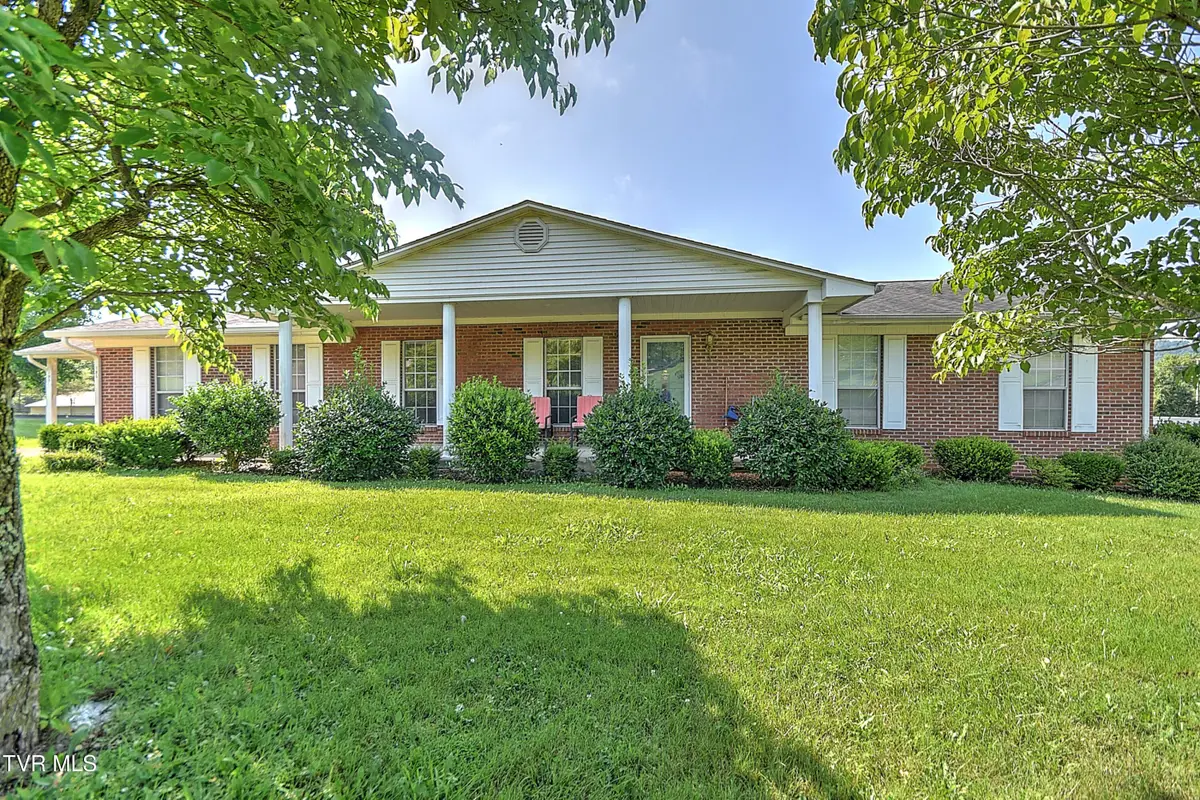105 Willcrest Circle, Rogersville, TN 37857 - Image #1