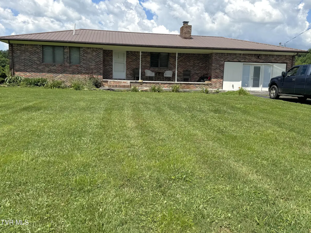 1935 East Stone Gap Road, Big Stone Gap, VA 24219 - Image #1